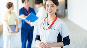 日本の医療現場で活躍する外国人看護師のイメージと職場の雰囲気