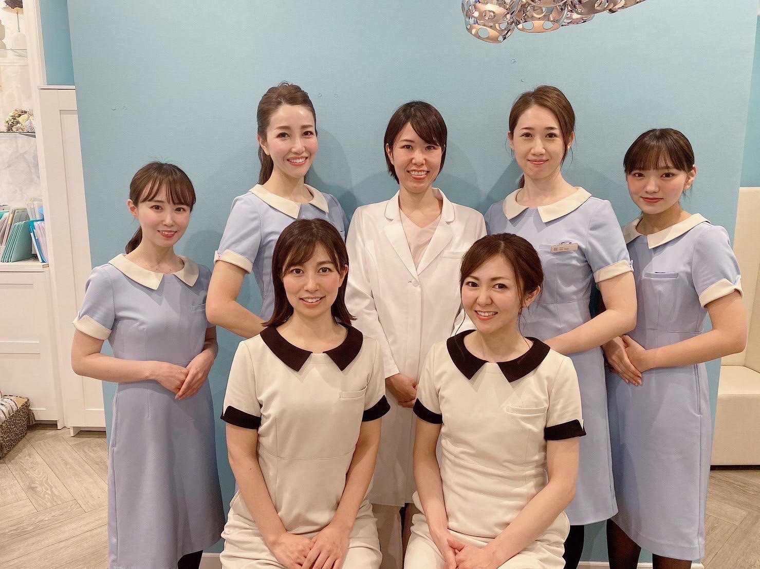 医師・看護師・受付カウンセラーの和やかな雰囲気